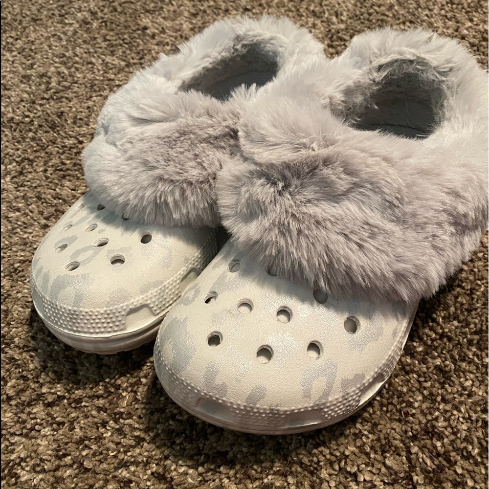 Mammoth Luxe Metallic Crocs
